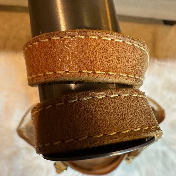 Authentic Louis Vuitton Monogram Marais GM Bucket Bag - Picture 8 of 16